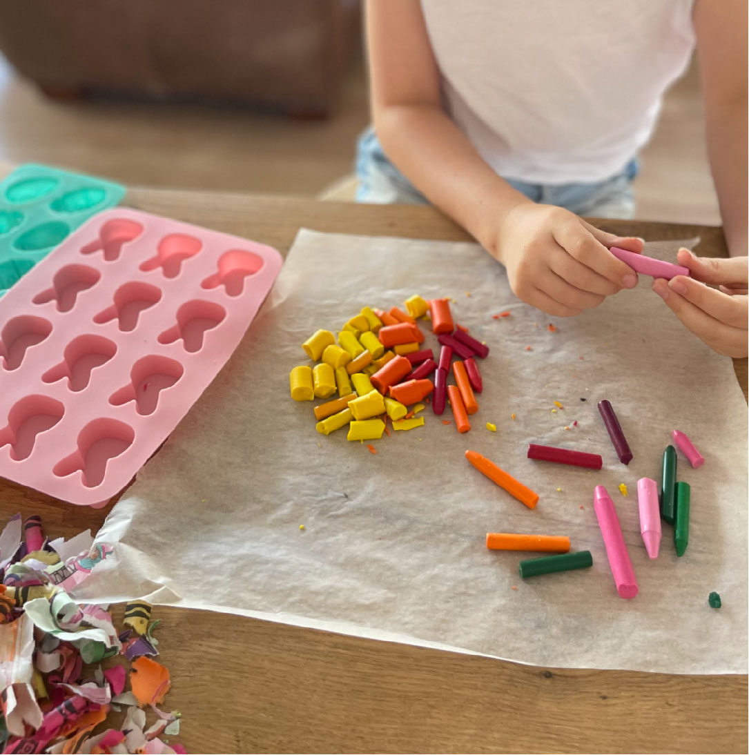 Easy DIY Easter Crayons_poppy and daisy designs_eco crafts for kids 4